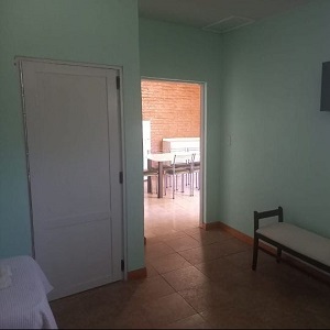 Anexo con Casa B